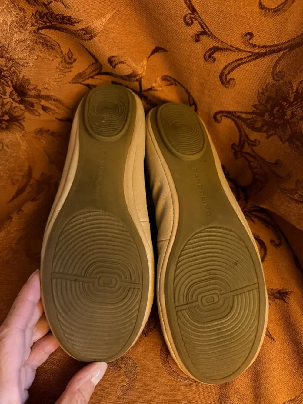Bandolino Nude/Tan Leather Ballet Flats Sz 9